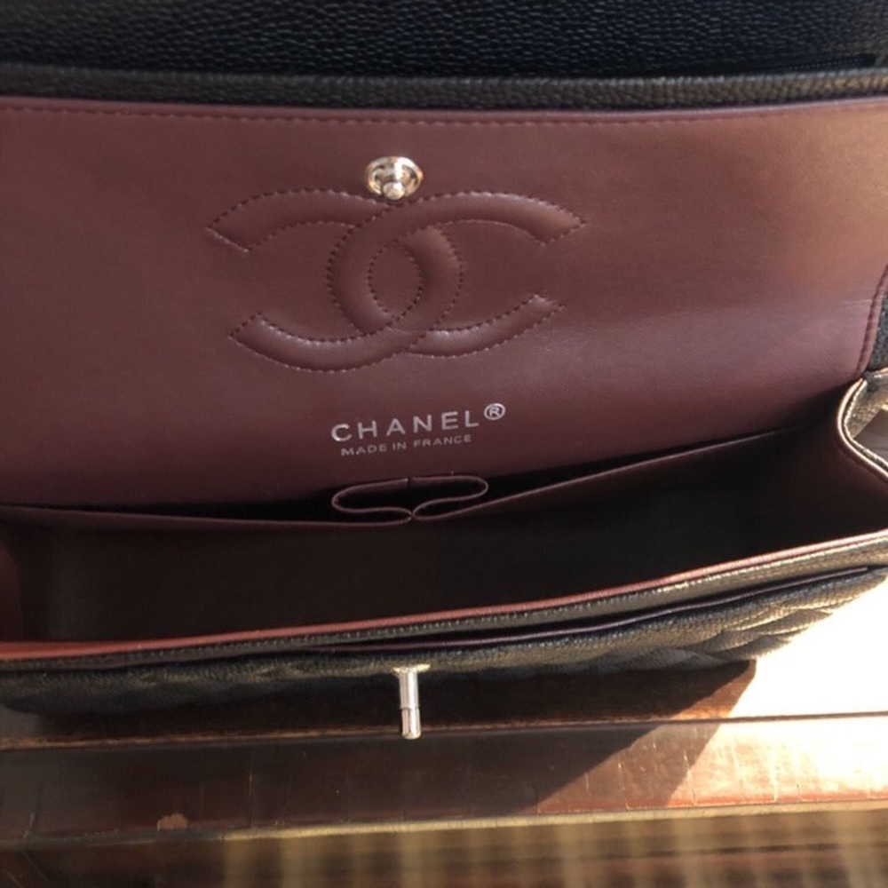 Original Chanel hand bag, brand new. - Picture 3 of 5
